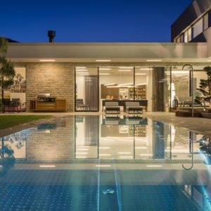 Außenpool – Design Ferienhaus Bauhausvilla Kärnten, Spittal/Millstätter See