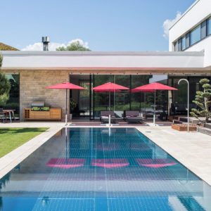 Außenpool – Design Ferienhaus Bauhausvilla Kärnten, Spittal/Millstätter See