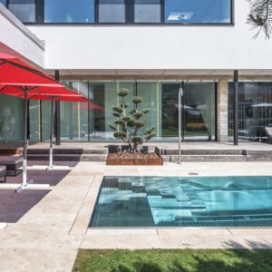 Außenpool – Design Ferienhaus Bauhausvilla Kärnten, Spittal/Millstätter See