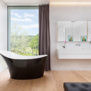 Badezimmer – Design Ferienhaus Bauhausvilla Kärnten, Spittal/Millstätter See