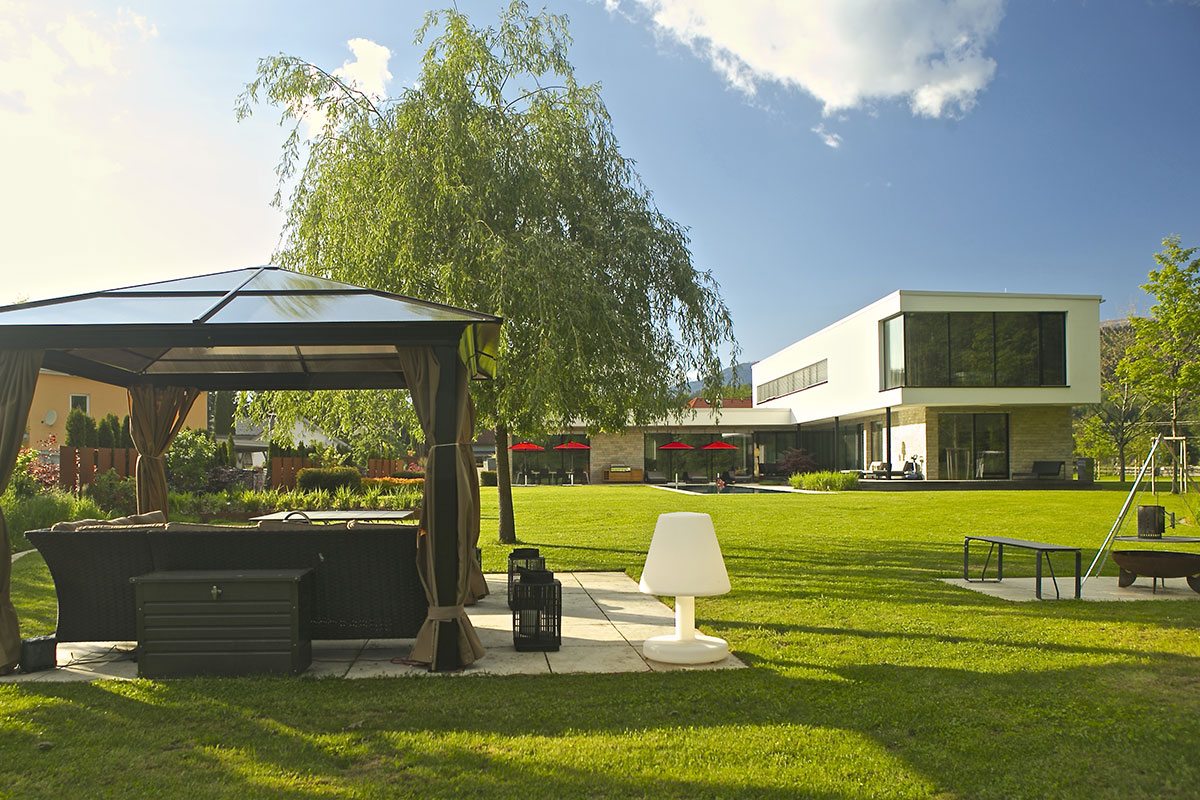 Garten - Design Ferienhaus Bauhausvilla Kärnten, Spittal/Millstätter See