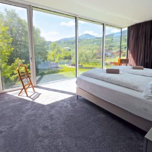 Schlafzimmer – Design Ferienhaus Bauhausvilla Kärnten, Spittal/Millstätter See