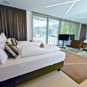 Schlafzimmer – Design Ferienhaus Bauhausvilla Kärnten, Spittal/Millstätter See