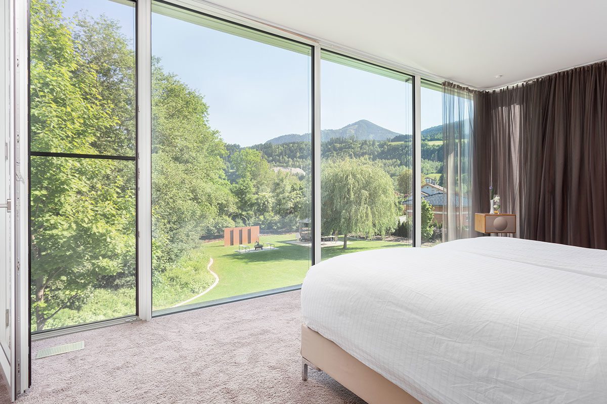 Schlafzimmer - Design Ferienhaus Bauhausvilla Kärnten, Spittal/Millstätter See