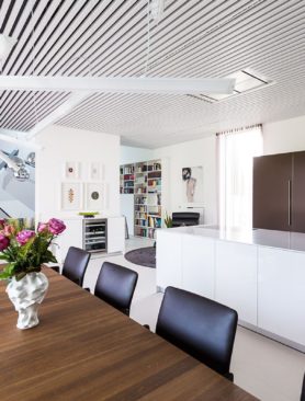 Wohnzimmer & Küche - Design Ferienhaus Bauhausvilla Kärnten, Spittal/Millstätter See Wohnzimmer & Küche - Design Ferienhaus Bauhausvilla Kärnten, Spittal/Millstätter See